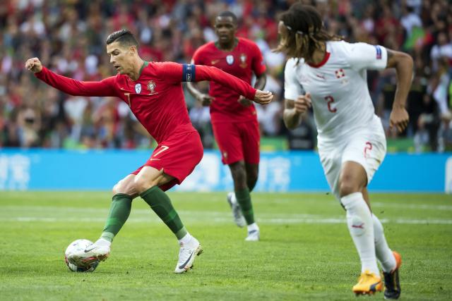 阿莫林：暴风雨总会来！在曼联参加发布会太难了